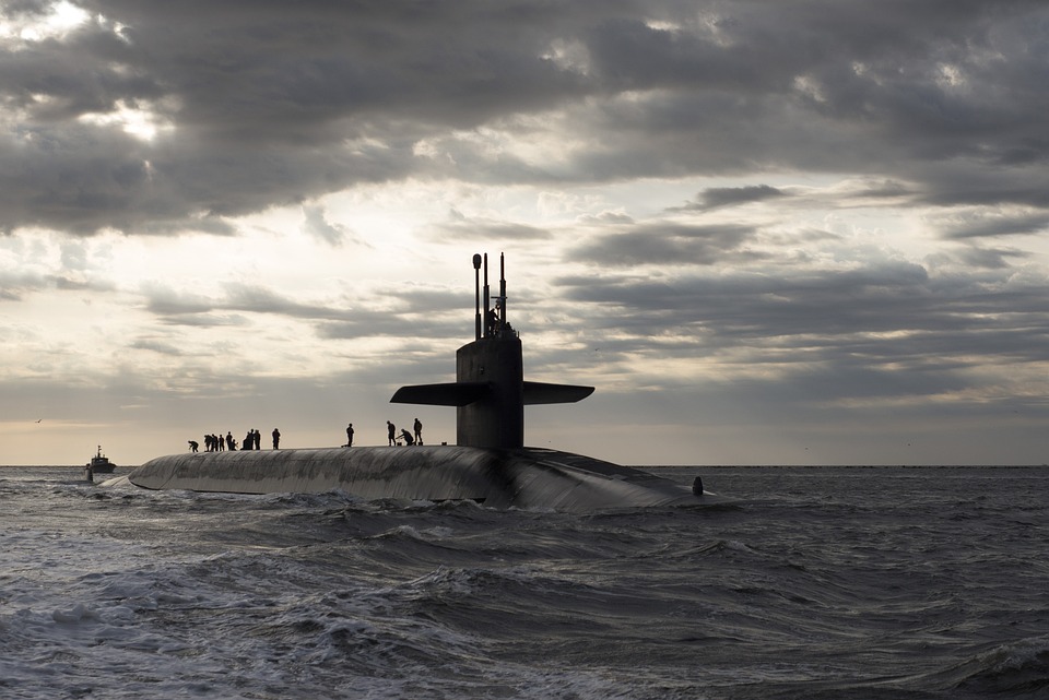 submarine-95610_960_720
